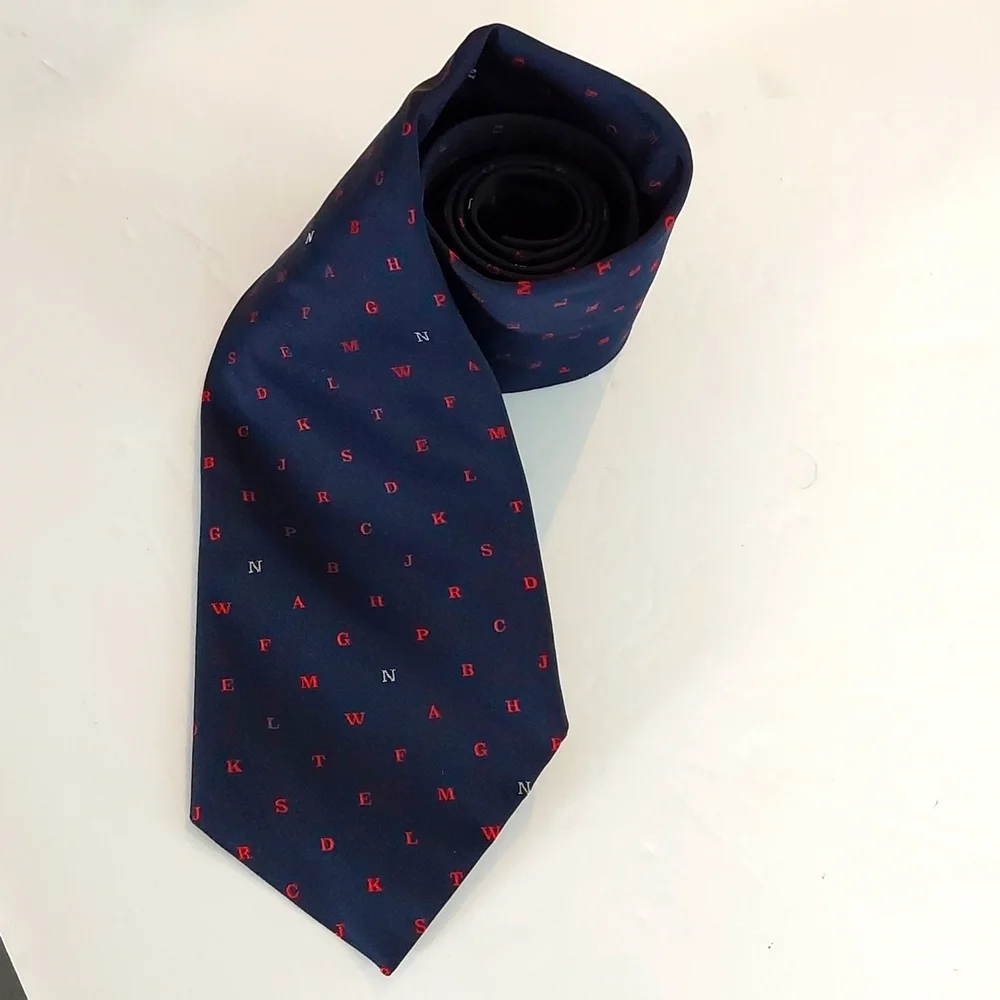 I.Magnin Men's Navy and Red Logo Tie SILK Formal Business Luxury Sz.56'